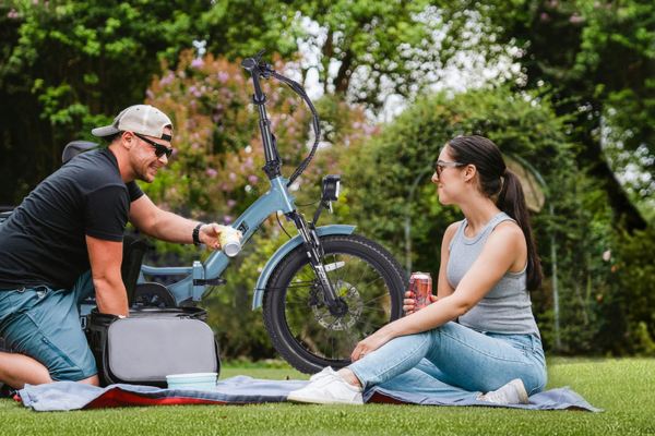 Electric bescherm de planeet - earth day everyday!